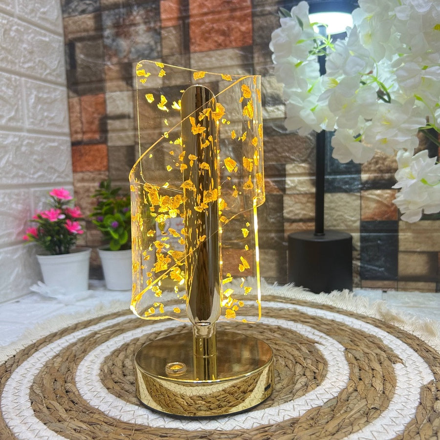 اباجورة كريستال LED قابلة لإعادة الشحن — إضاءة ذهبية دافئة