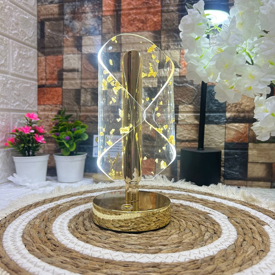 اباجورة كريستال LED قابلة لإعادة الشحن — إضاءة ذهبية دافئة